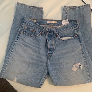 Levis wedgie straight